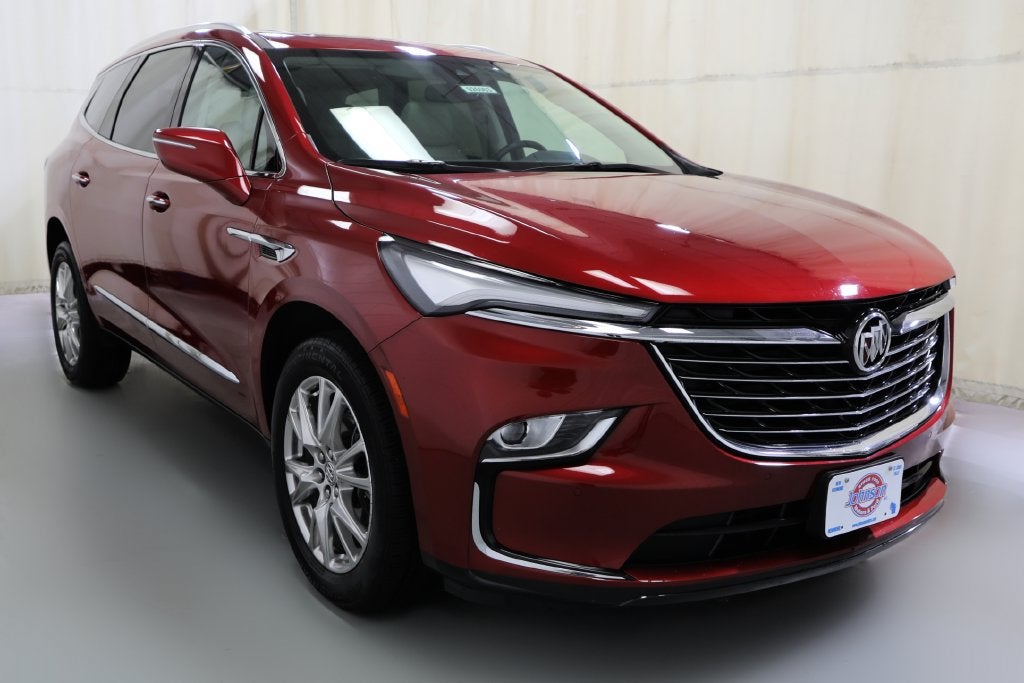 2023 Buick Enclave Essence