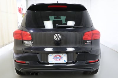 2016 Volkswagen Tiguan R-Line