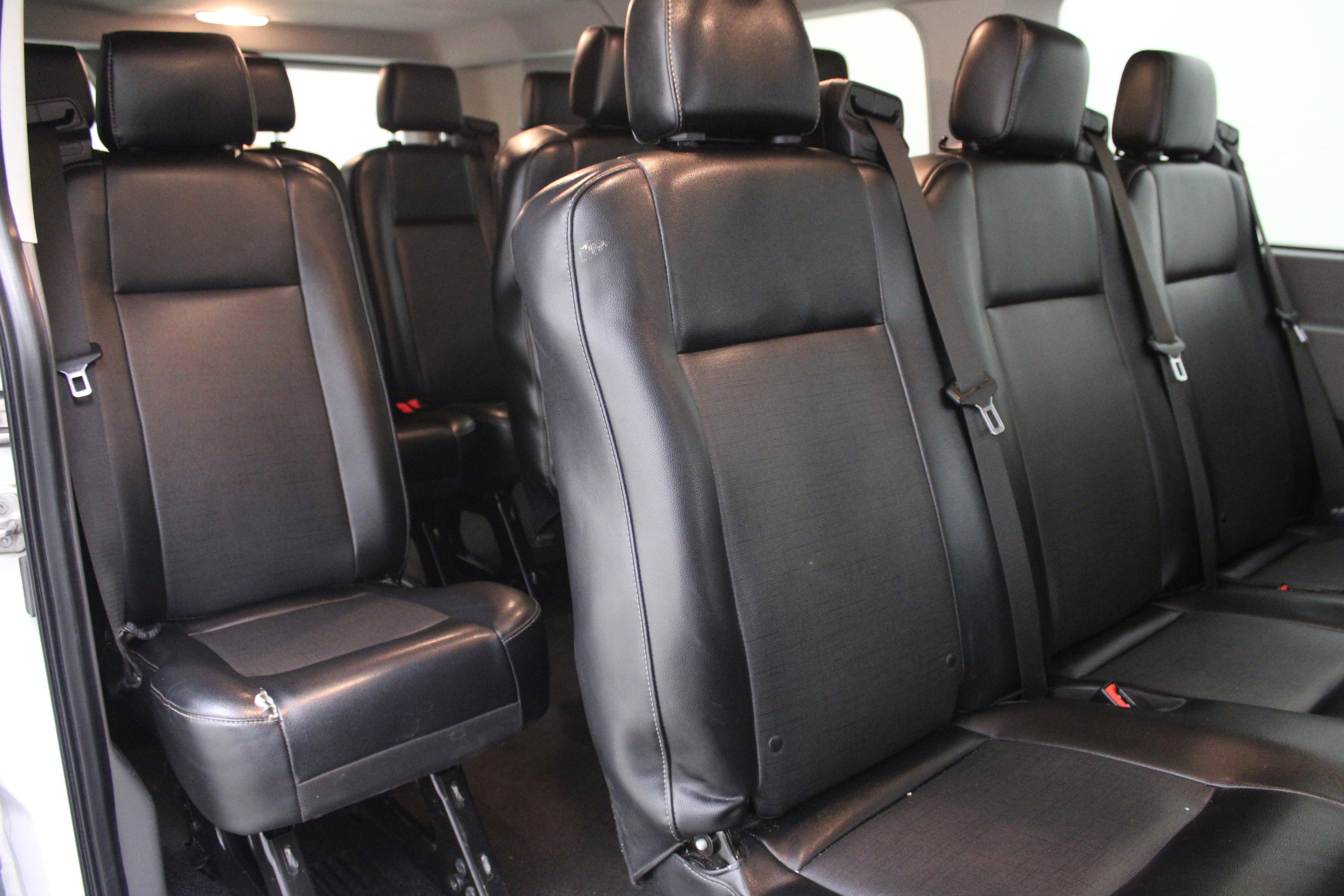 2020 Ford Transit Passenger Wagon XL