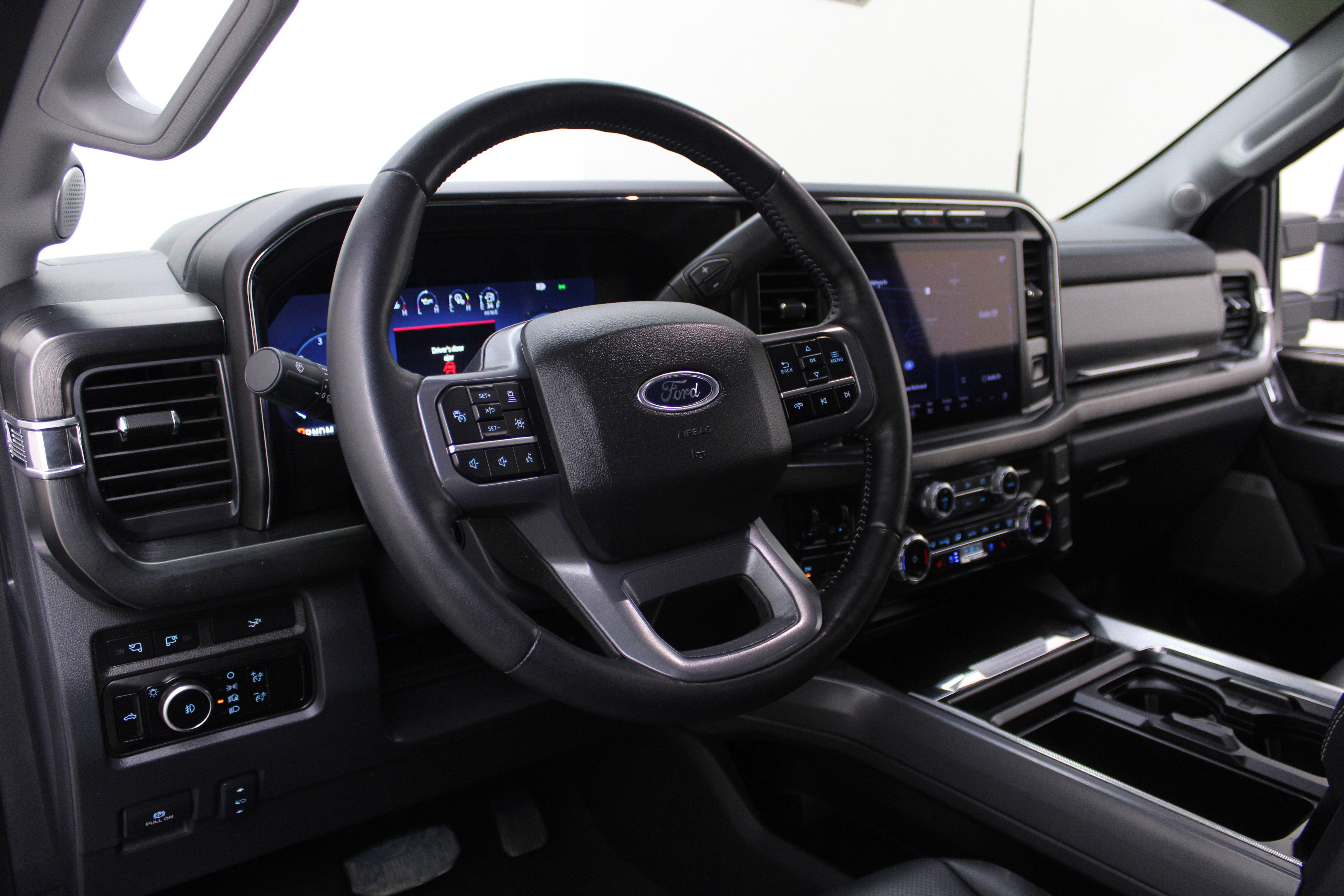 2024 Ford Super Duty F-350 SRW Pickup LARIAT