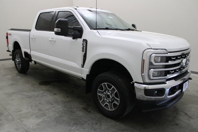 2024 Ford Super Duty F-350 SRW Pickup LARIAT