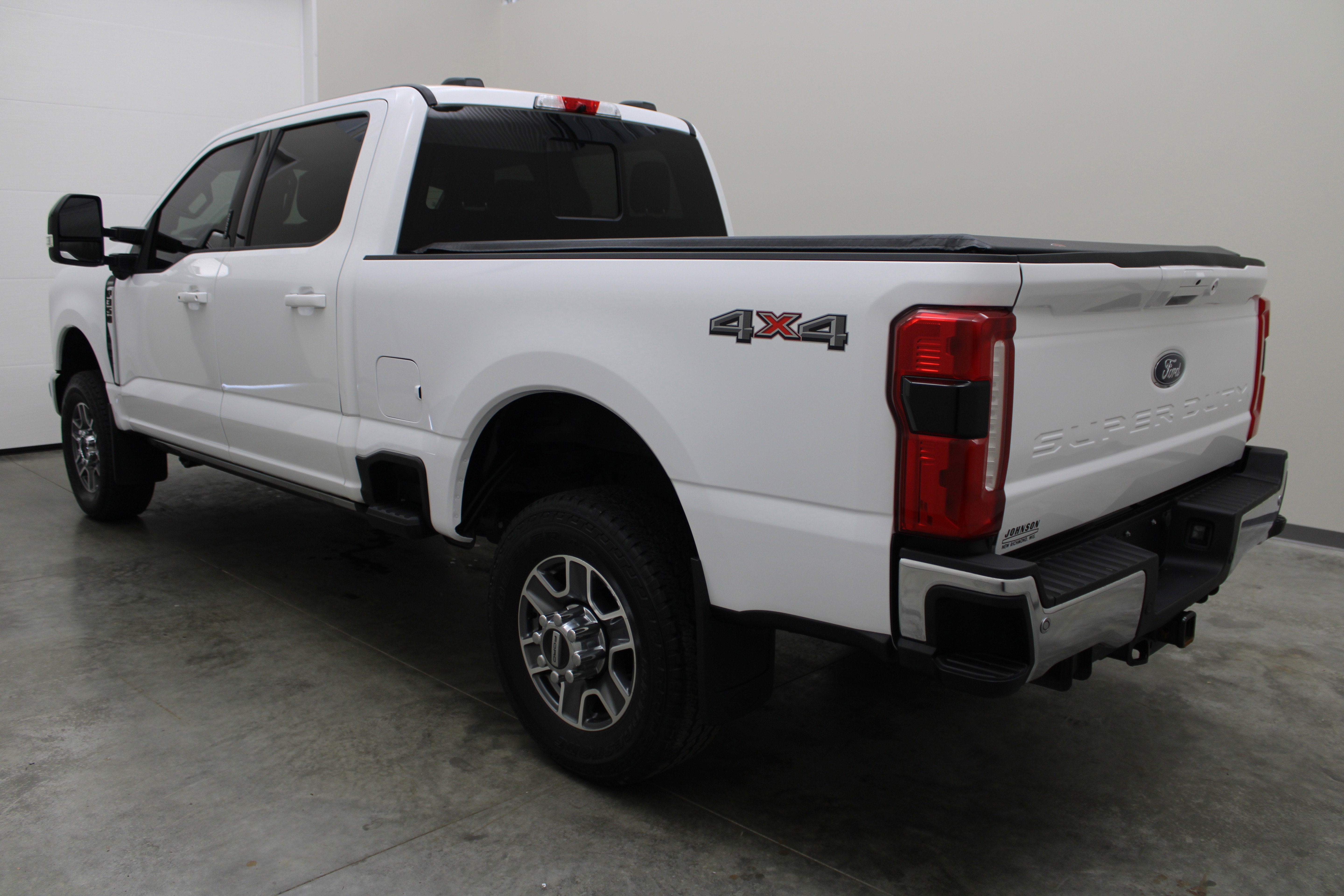 2024 Ford Super Duty F-350 SRW Pickup LARIAT
