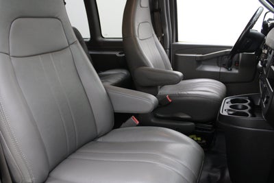 2021 GMC Savana Passenger 3500 LS