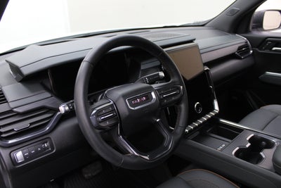 2025 GMC Acadia AWD AT4