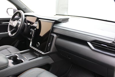 2025 GMC Acadia AWD AT4