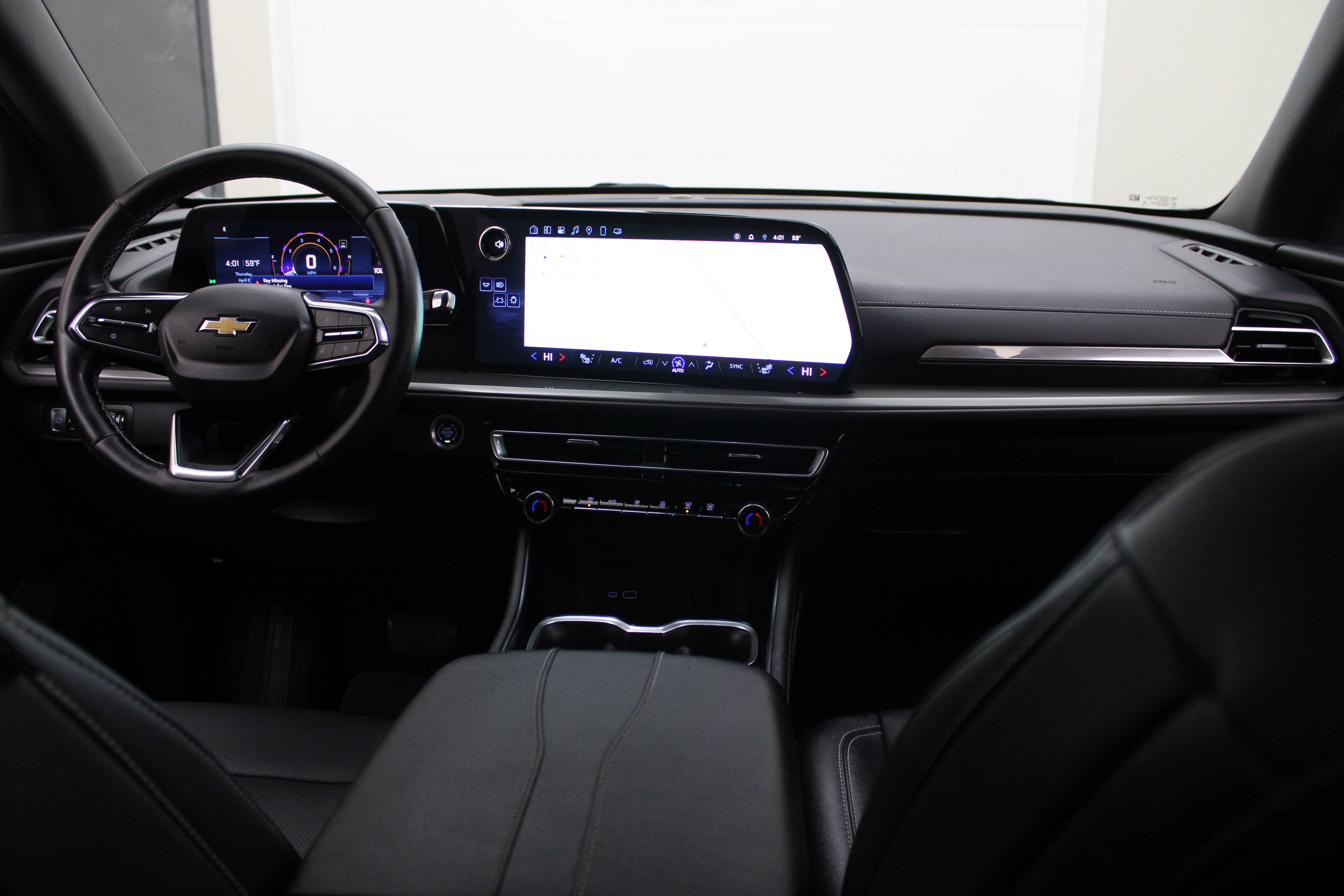 2025 Chevrolet Traverse AWD LT