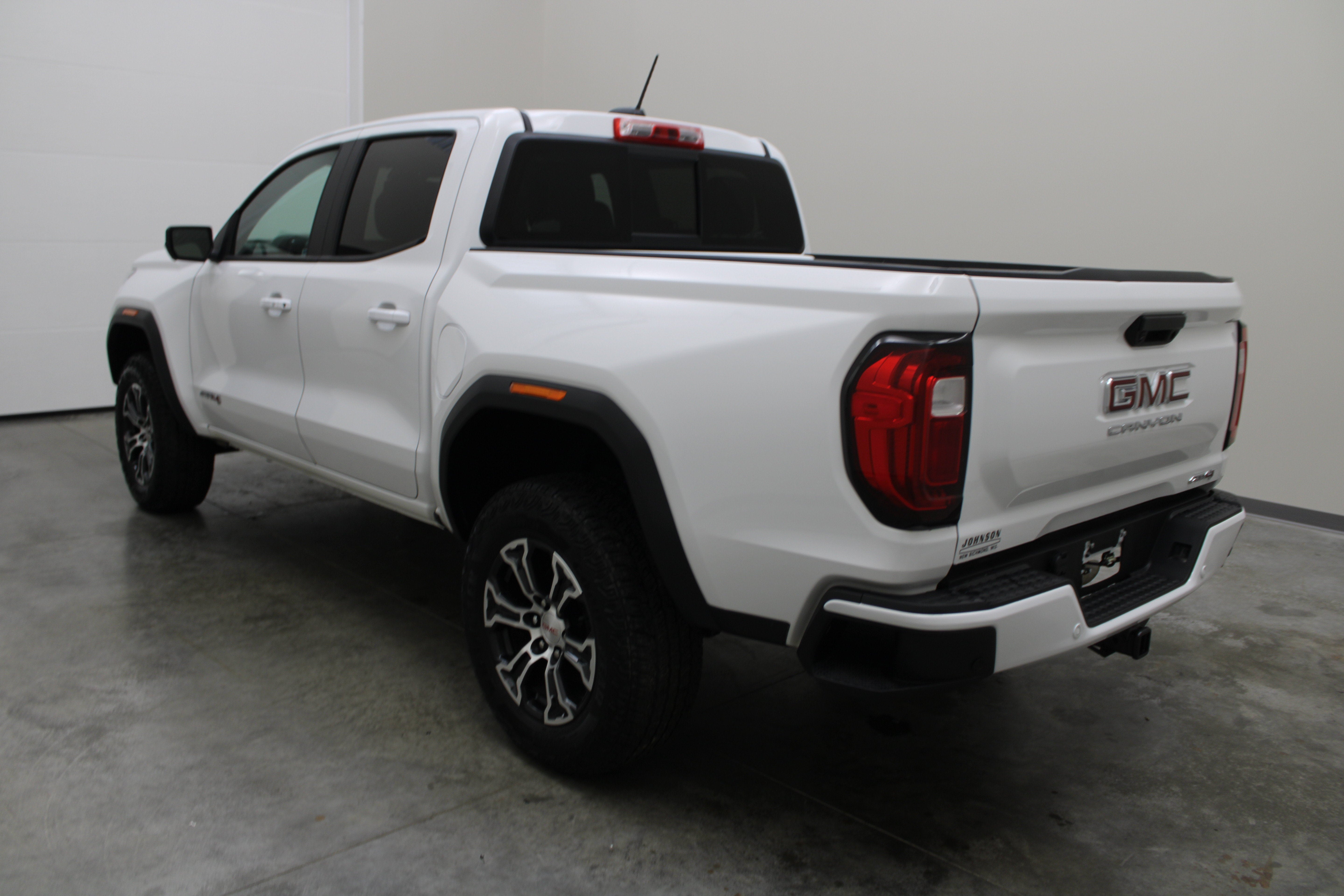 2025 GMC Canyon 4WD AT4