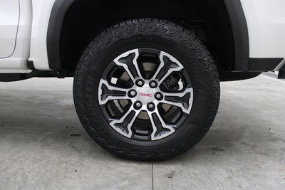 2025 GMC Canyon 4WD AT4