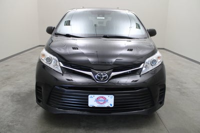 2019 Toyota Sienna LE